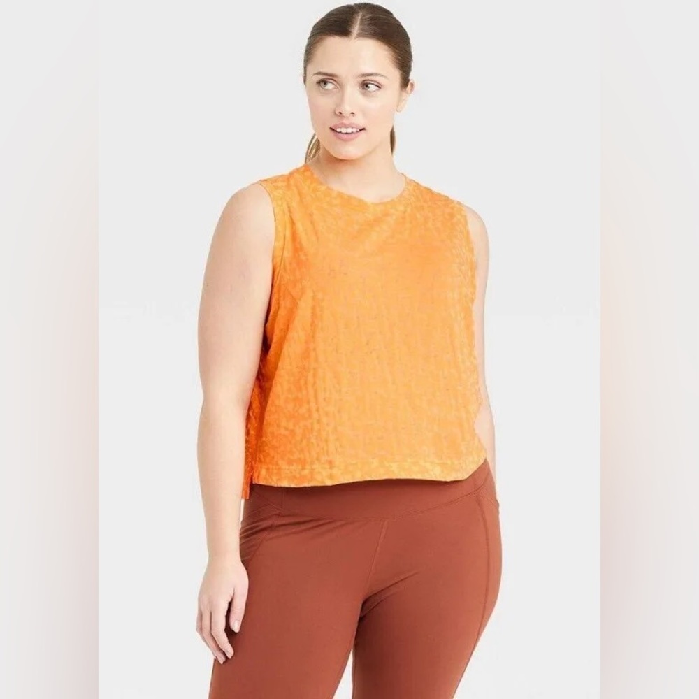all in motion Cropped Active Tank Top